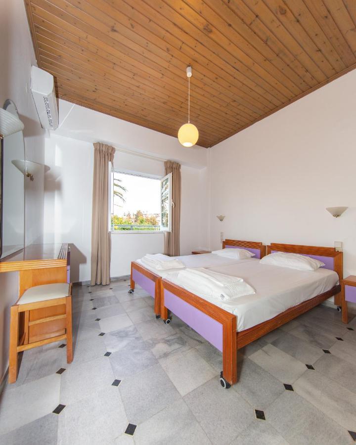 Manias Hotel Apartments Agia Marina Extérieur photo